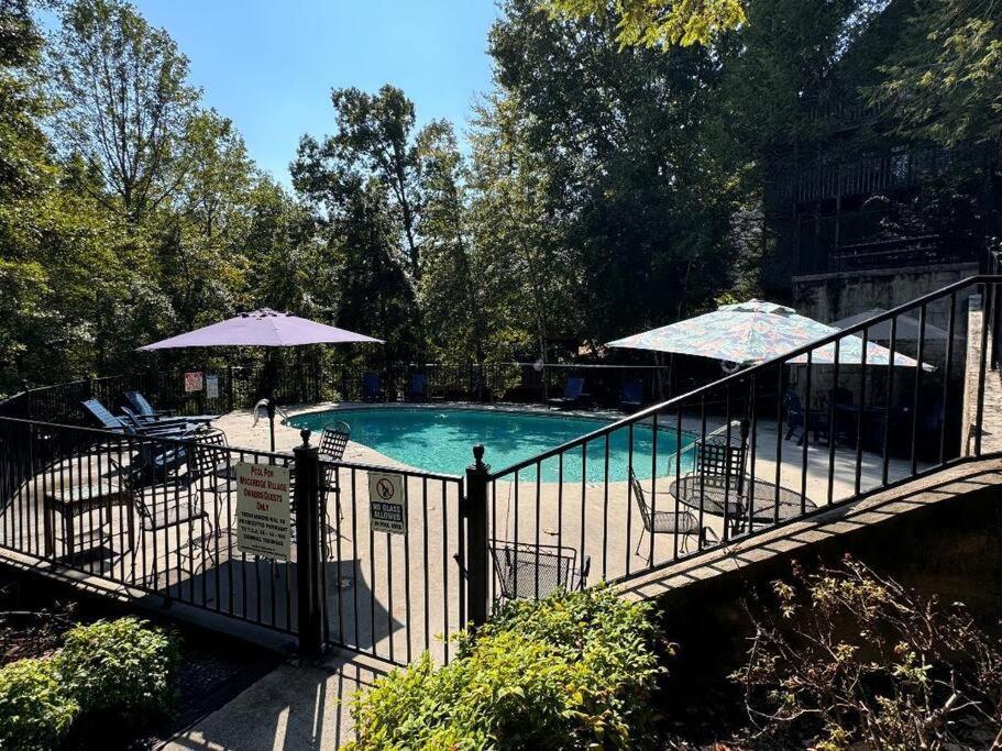 Relax At Forge Chalet Tranquil Retreat Near Attractions Pigeon Forge Esterno foto